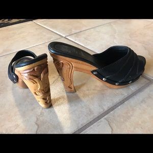 Lucky Lou Rockin Tiki heels